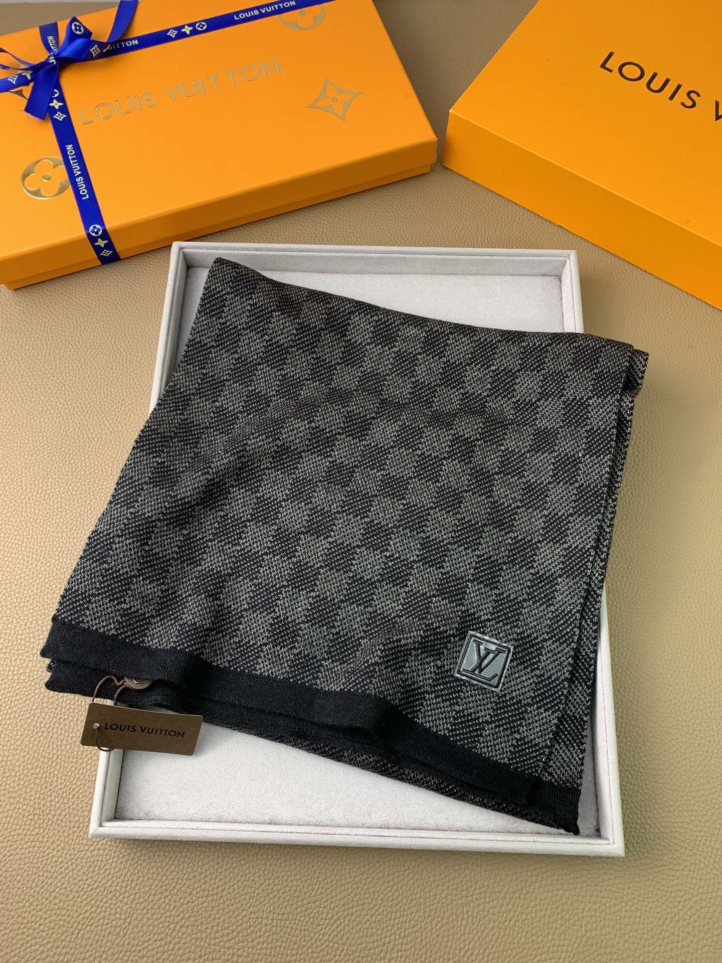 Louis Vuitton Scarf